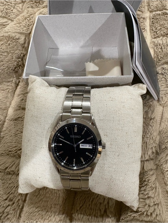 Seiko Other - Seiko Silver Stainless Watch with Black Dial